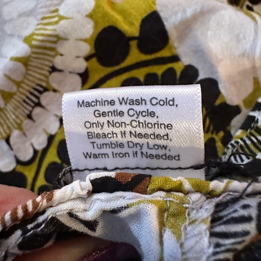 Vera Bradley Floral Patterned Pajama Bottoms (Shorts and Pants) - Picture 10 of 10